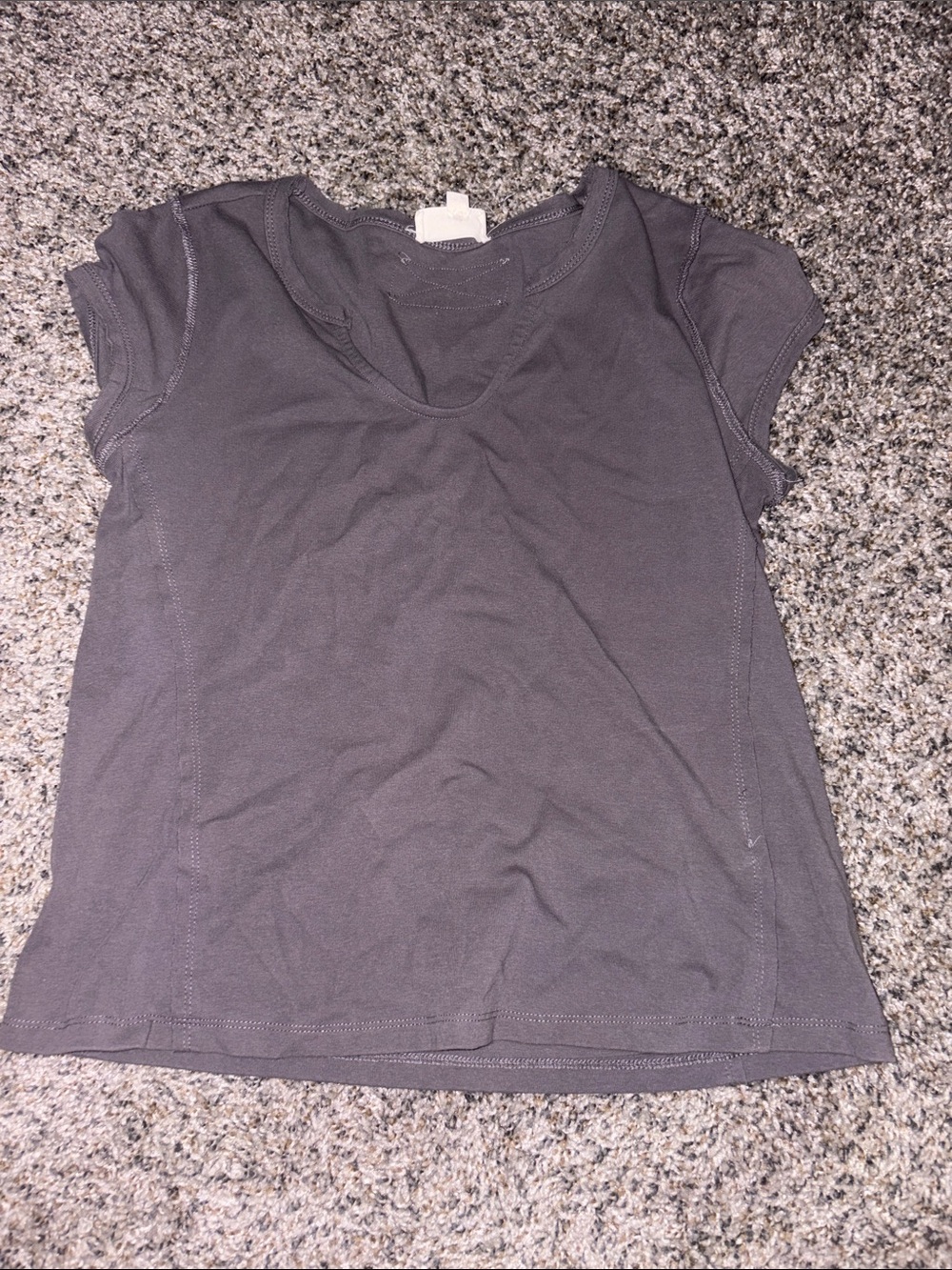 Listicle Short Sleeve Scoop Neck Tee - Gray